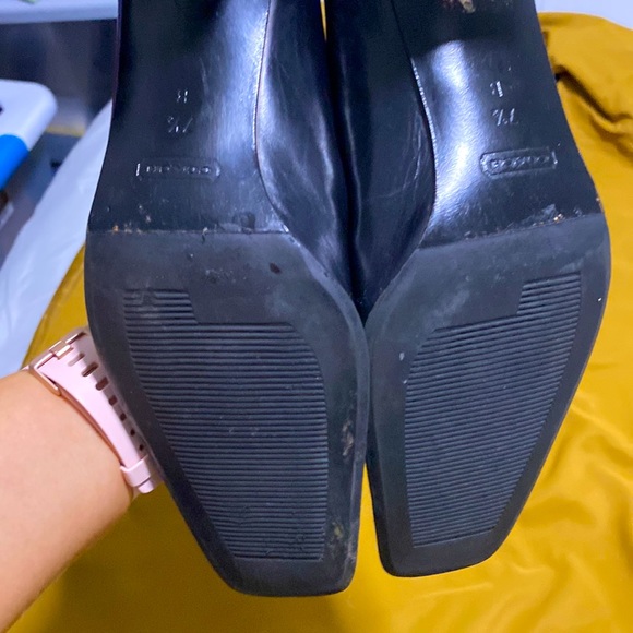 Coach Black Leather Heels, Made in Italy / Size 7 1/2 - Picture 3 of 8